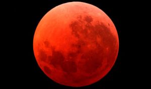 Blood-Moon-350143